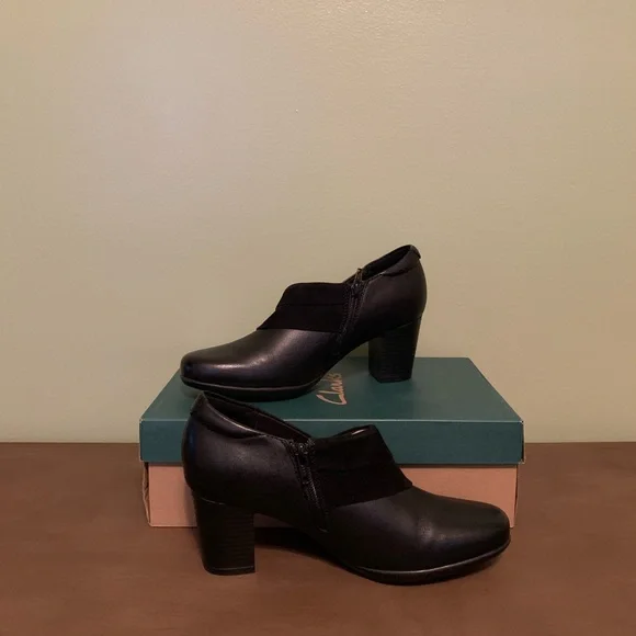 Clarks bendables promise Josie black booties - Picture 2 of 10